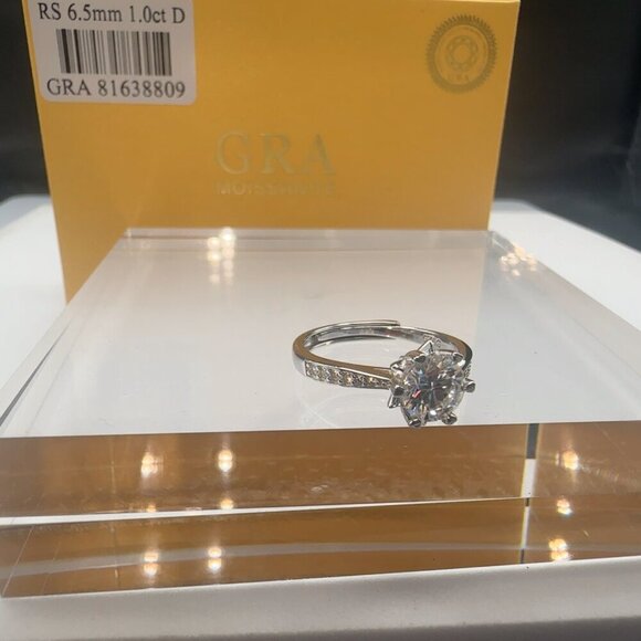 Moissanite Ring 1 CT 925 Sterling Silver Adjustable - Picture 3 of 16